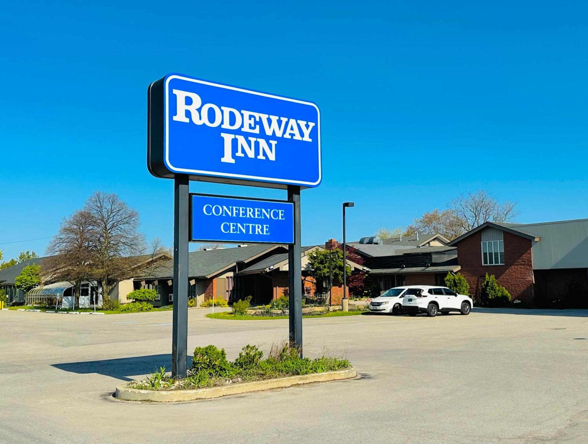 Rodeway Inn Festival Stratford Exterior photo